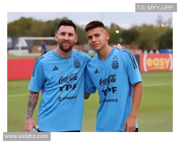 巴塞罗那官方宣布梅西将转会曼城，不留姿态开出天价合同