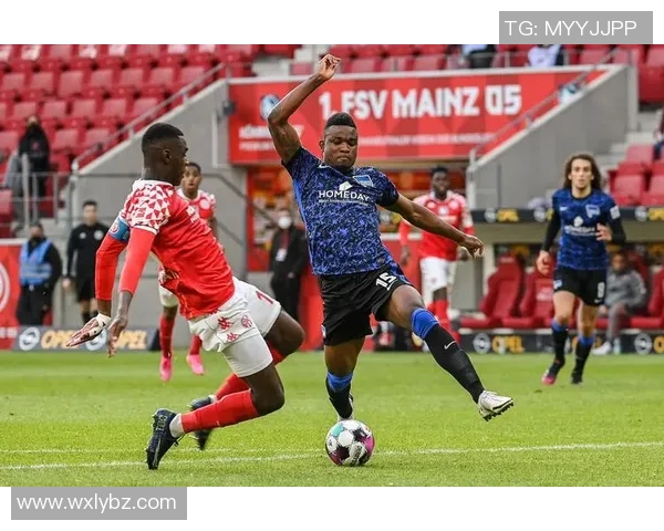 柏林赫塔客场1-1逼平美因茨,积极表现令人耳目一新 柏林赫塔客场1-1逼平美因茨,积极表现令人耳目一新